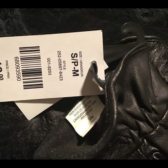 Beautiful black leather gloves never worn - Picture 14 of 16